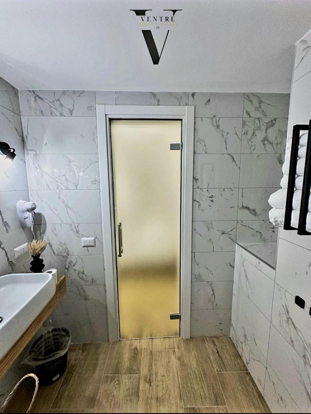 Ventre Luxury Rooms Неаполь Экстерьер фото