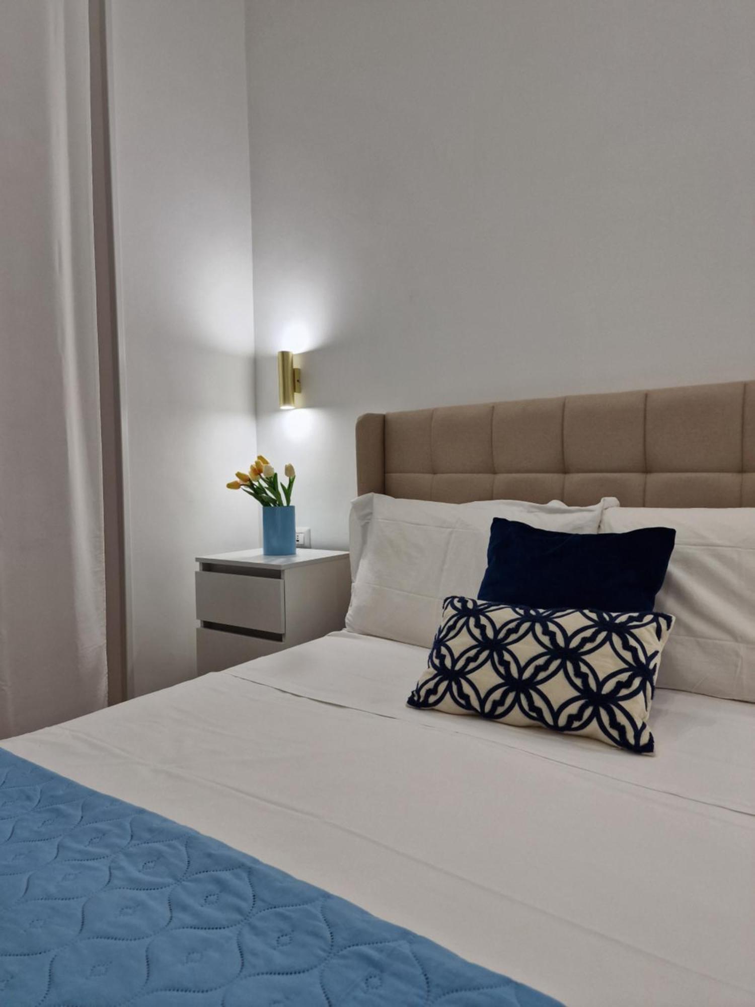 Ventre Luxury Rooms Неаполь Экстерьер фото