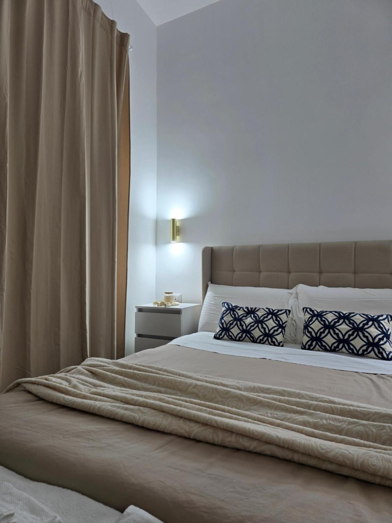 Ventre Luxury Rooms Неаполь Экстерьер фото
